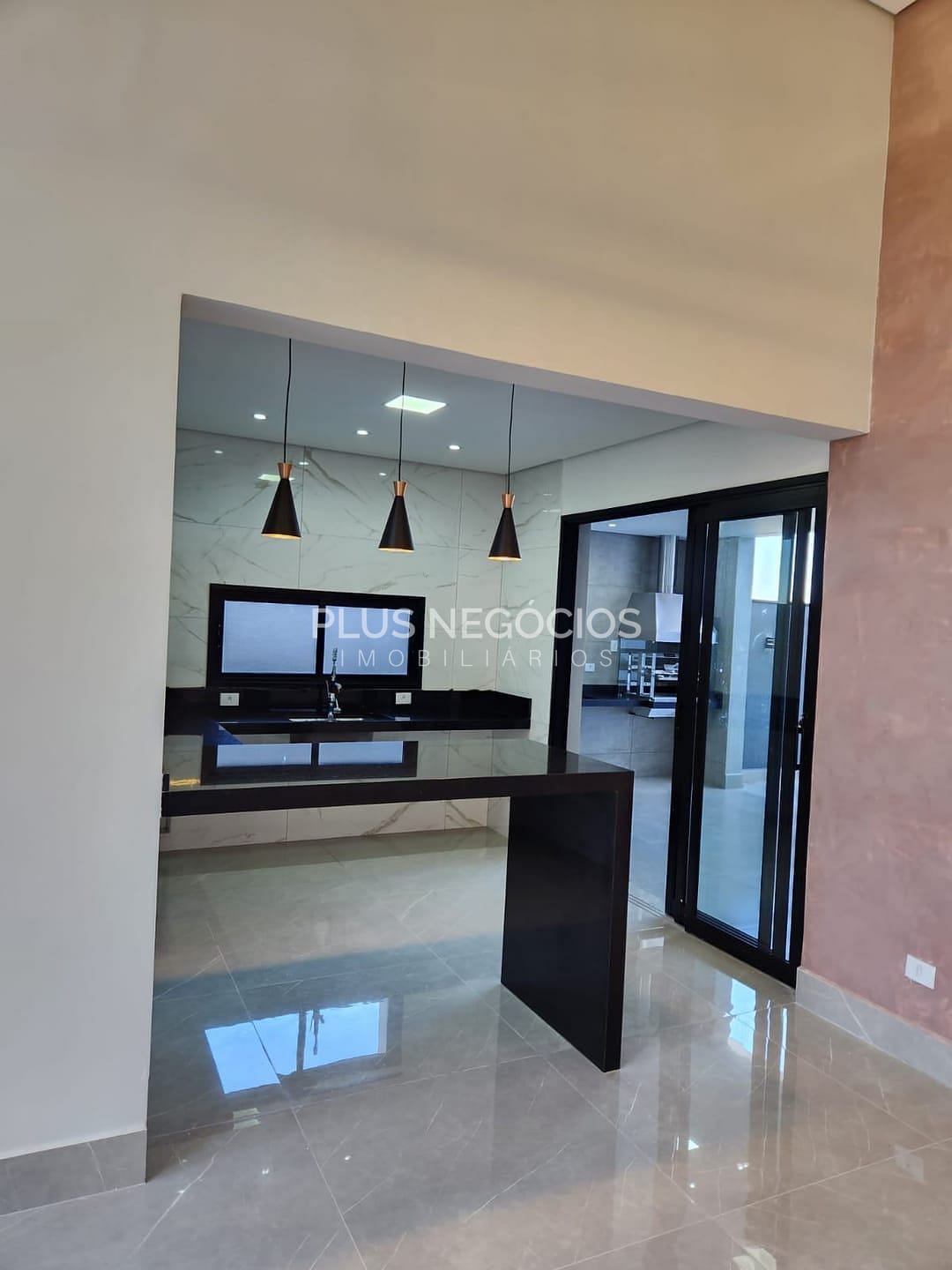 Casa à venda com 3 quartos, 140m² - Foto 3