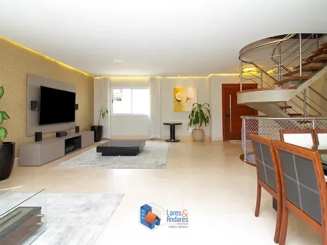 Casa com 470m² 4 quartos e 6 banheiros, à venda, no bairro Campo Belo em São Paulo