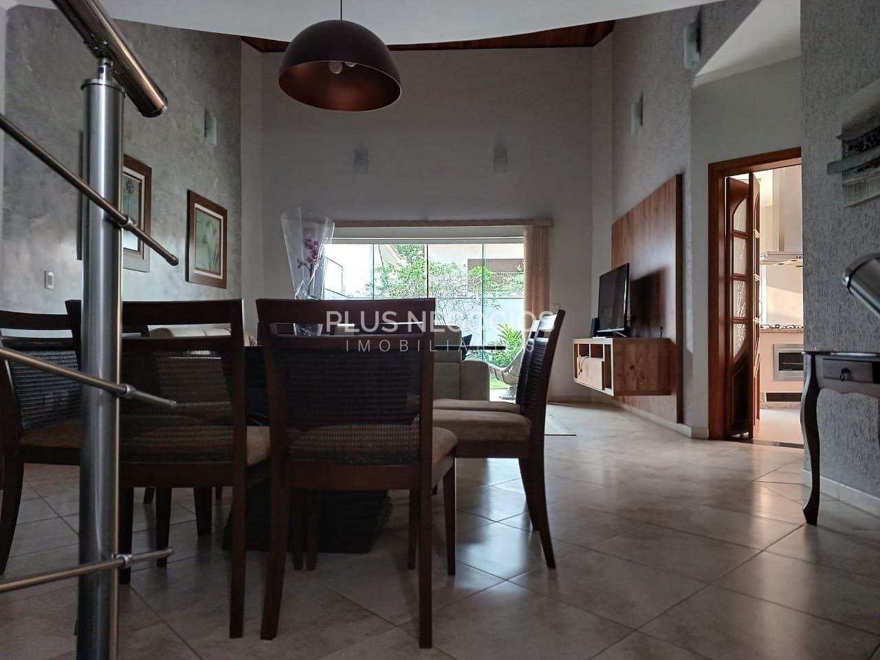 Casa, 3 quartos, 230 m² - Foto 10