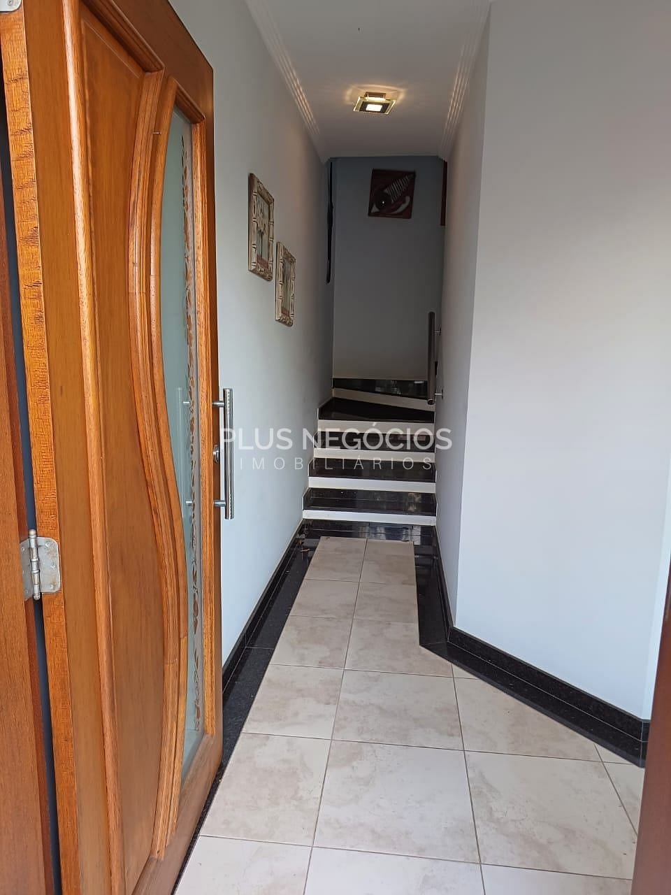 Casa, 3 quartos, 230 m² - Foto 3