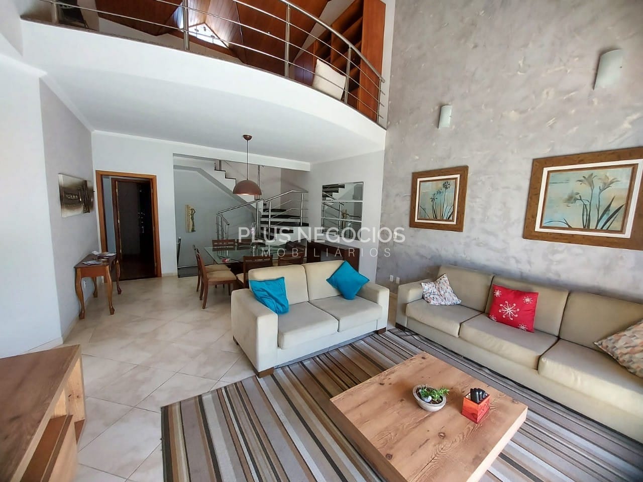 Casa, 3 quartos, 230 m² - Foto 1