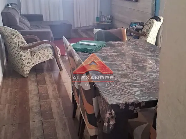 Casa 2 quartos e 2 banheiros, à venda, no bairro Residencial Ana Maria em São José dos Campos