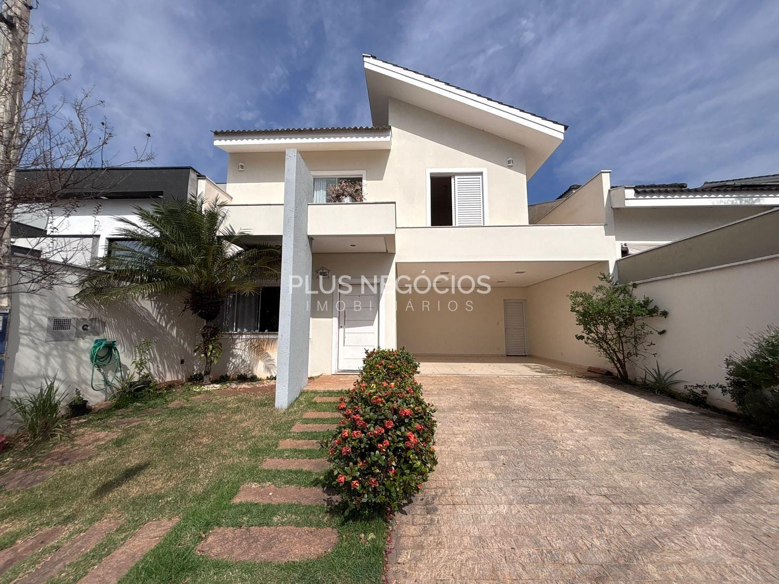 Casa, 2 quartos, 380 m² - Foto 1