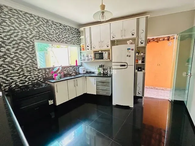 Casa com 182m² 4 quartos e 3 banheiros, à venda, no bairro Jardim Wanel Ville IV em Sorocaba