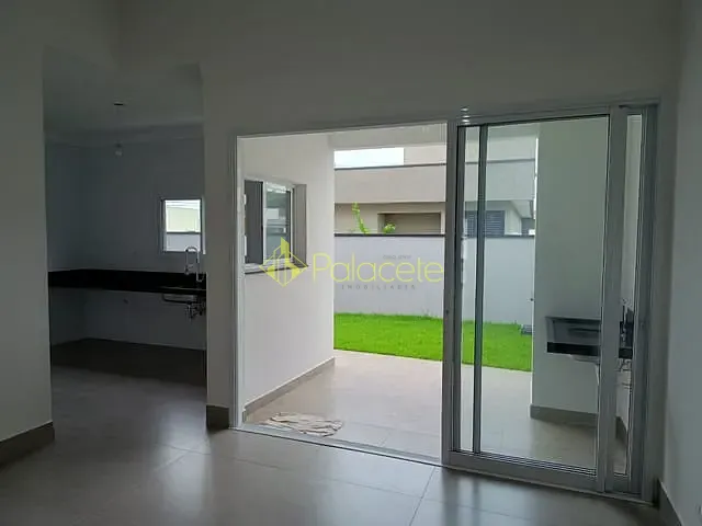Casa 3 quartos e 3 banheiros, à venda, no bairro Morada do Visconde em Tremembé