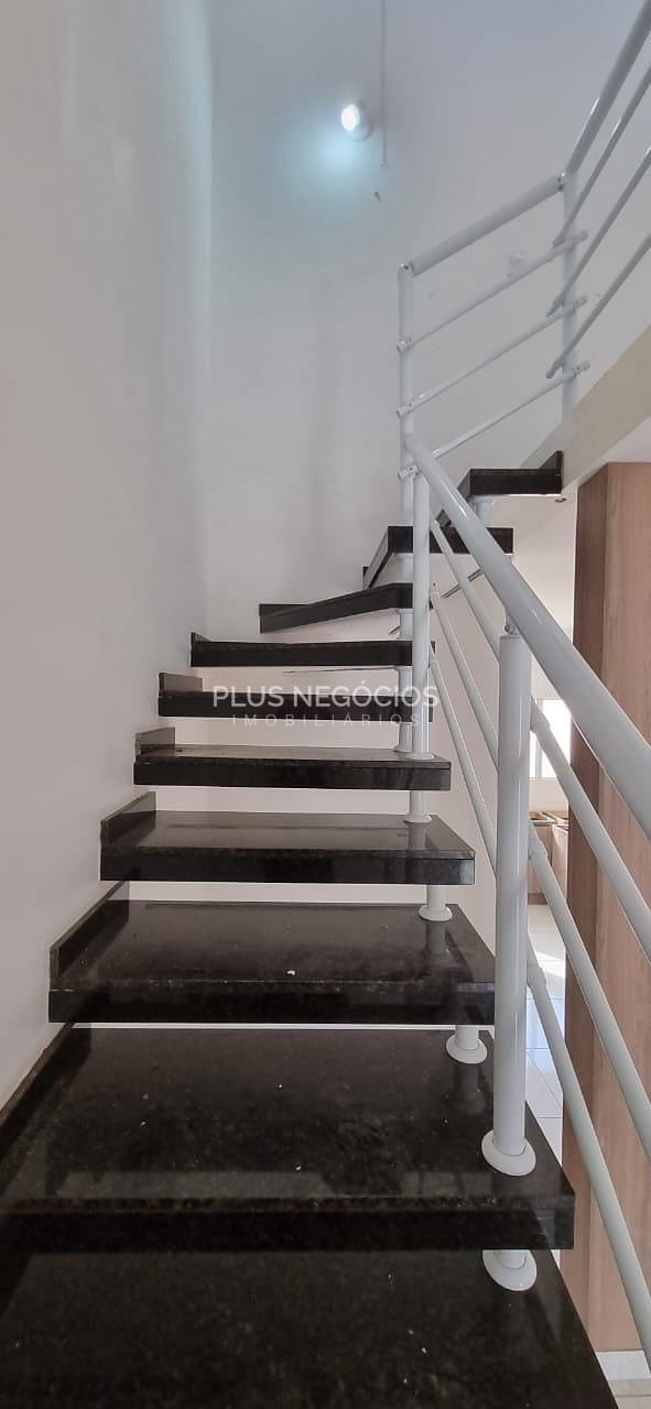 Casa à venda com 2 quartos, 112m² - Foto 14
