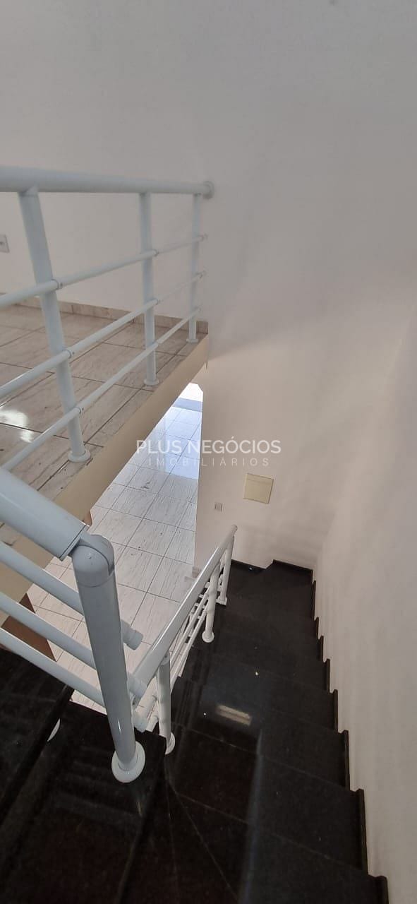 Casa à venda com 2 quartos, 112m² - Foto 18