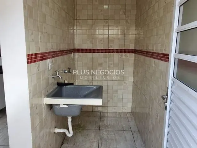 Casa com 145m² 2 quartos e 3 banheiros, à venda, no bairro Jardim São Carlos em Sorocaba