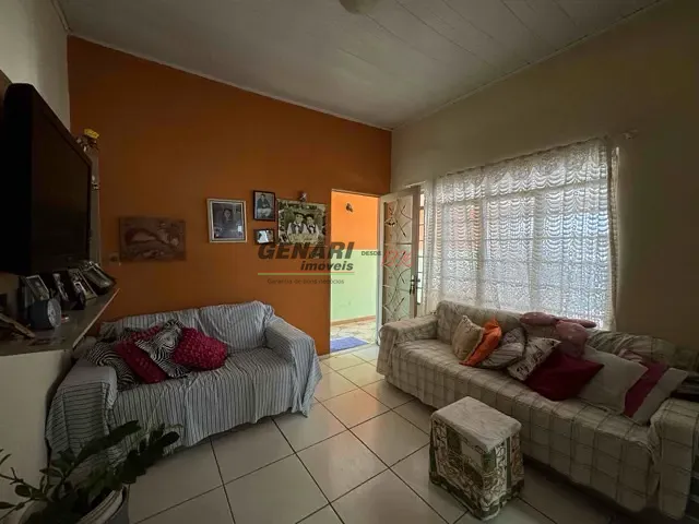 Casa com 300m² 3 quartos e 2 banheiros, à venda, no bairro Vila Vitória II em Indaiatuba
