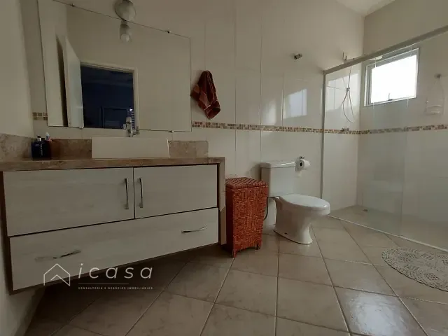Casa com 400m² 3 quartos e 4 banheiros, à venda, no bairro Jardim Santa Maria em Jacareí