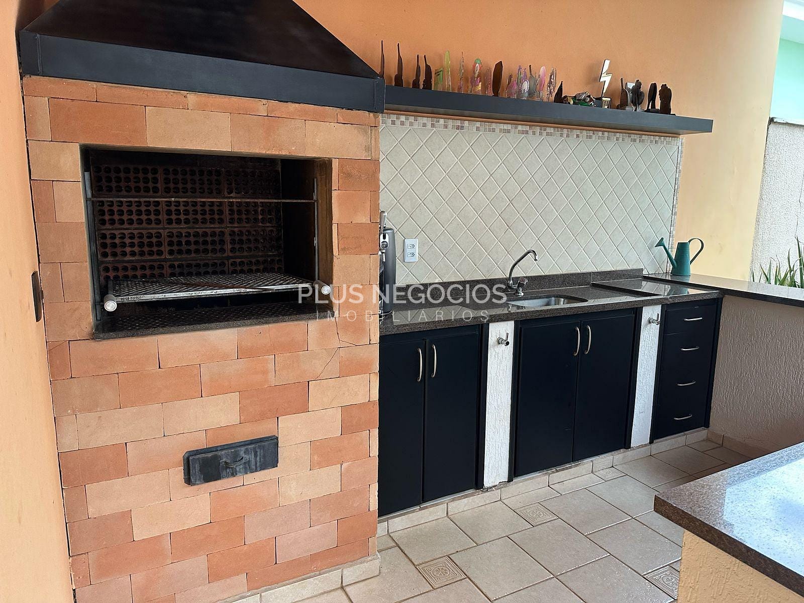Casa à venda com 3 quartos, 244m² - Foto 11