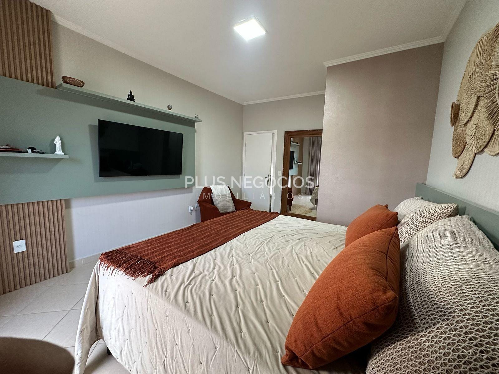 Casa à venda com 3 quartos, 244m² - Foto 16