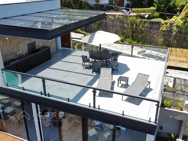 Casa com 920m² 4 quartos e 5 banheiros, à venda, no bairro Barreiro em Ilhabela