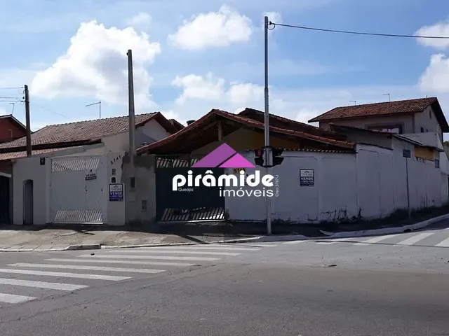 Casa com 283m² 4 quartos e 4 banheiros, à venda, no bairro Bosque dos Eucaliptos em São José dos Campos
