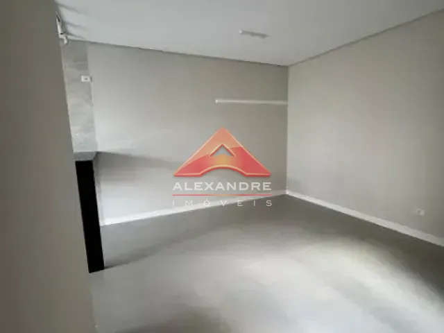 Casa 3 quartos e 1 banheiro, à venda, no bairro Portal dos Passaros em São José dos Campos