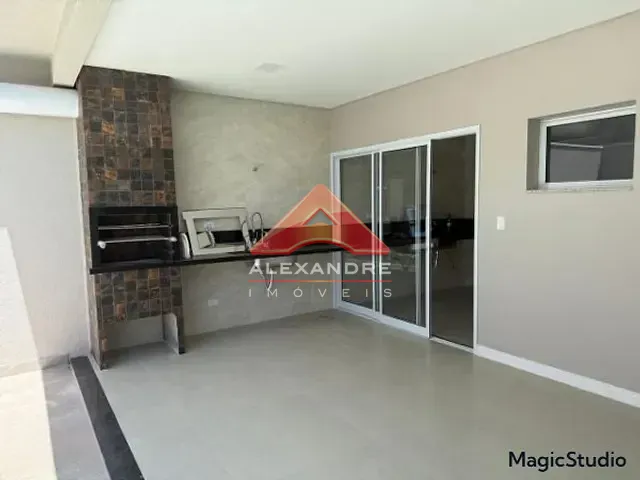 Casa 3 quartos e 2 banheiros, à venda, no bairro Portal dos Passaros em São José dos Campos