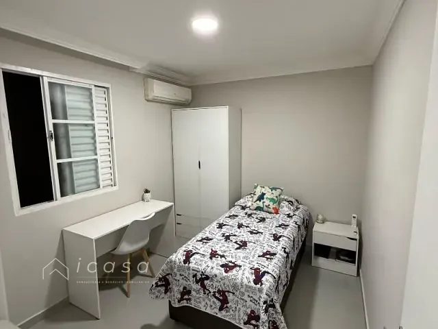 Casa com 145m² 2 quartos e 2 banheiros, à venda, no bairro Conjunto Residencial Vila Leila em São José dos Campos