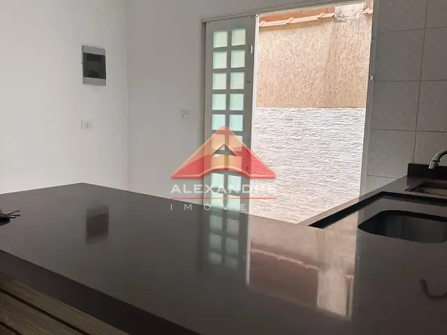 Casa 2 quartos e 2 banheiros, à venda, no bairro Parque Interlagos em São José dos Campos