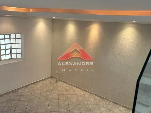 Casa 2 quartos e 2 banheiros, à venda, no bairro Parque Interlagos em São José dos Campos