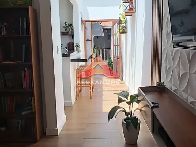Casa 2 quartos e 1 banheiro, à venda, no bairro Jardim Nova Detroit em São José dos Campos
