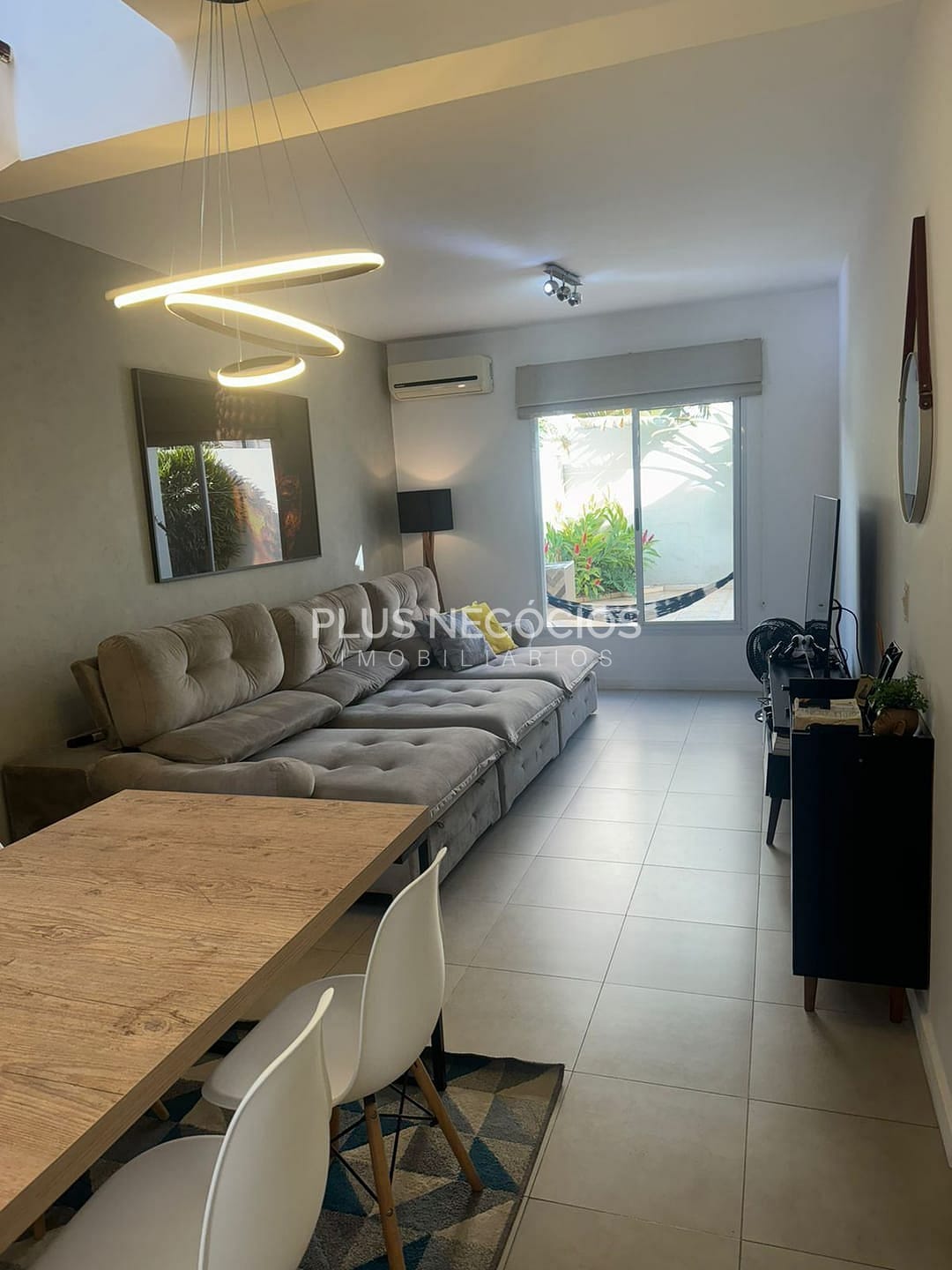 Casa à venda com 2 quartos, 95m² - Foto 4