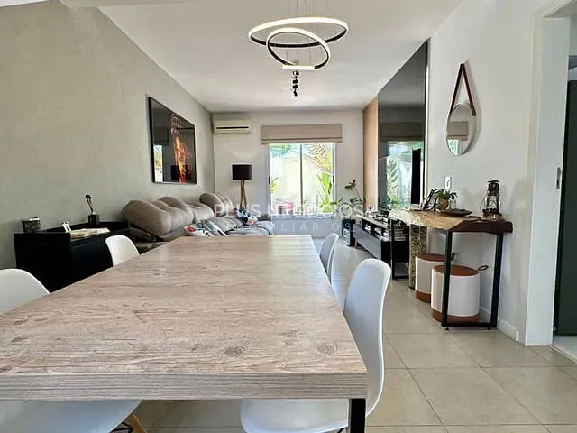 Casa com 246m² 3 quartos e 2 banheiros, à venda, no bairro Parque Campolim em Sorocaba