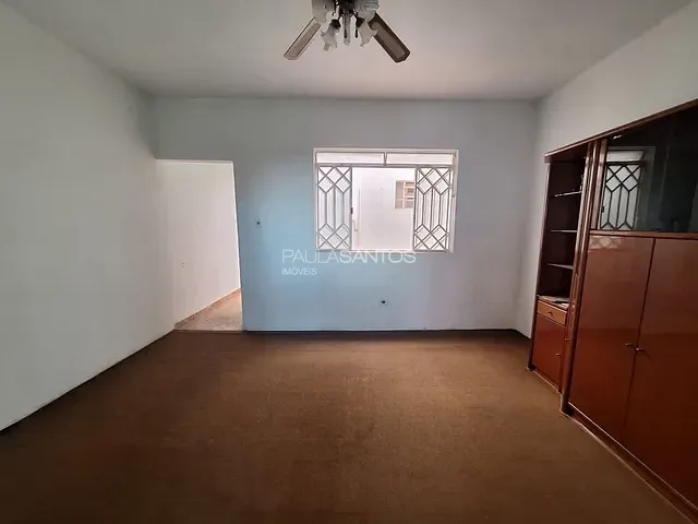 Casa 2 quartos e 1 banheiro, à venda, no bairro Vila Santana em Sorocaba