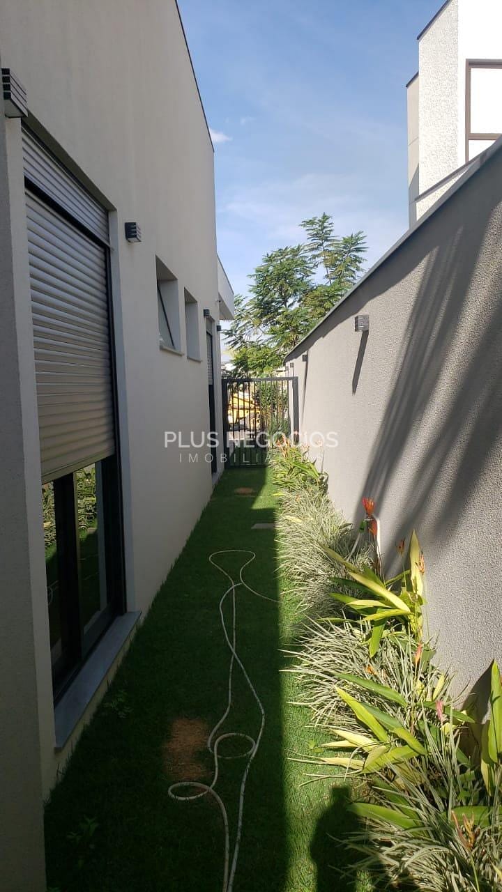 Casa, 3 quartos, 274 m² - Foto 3