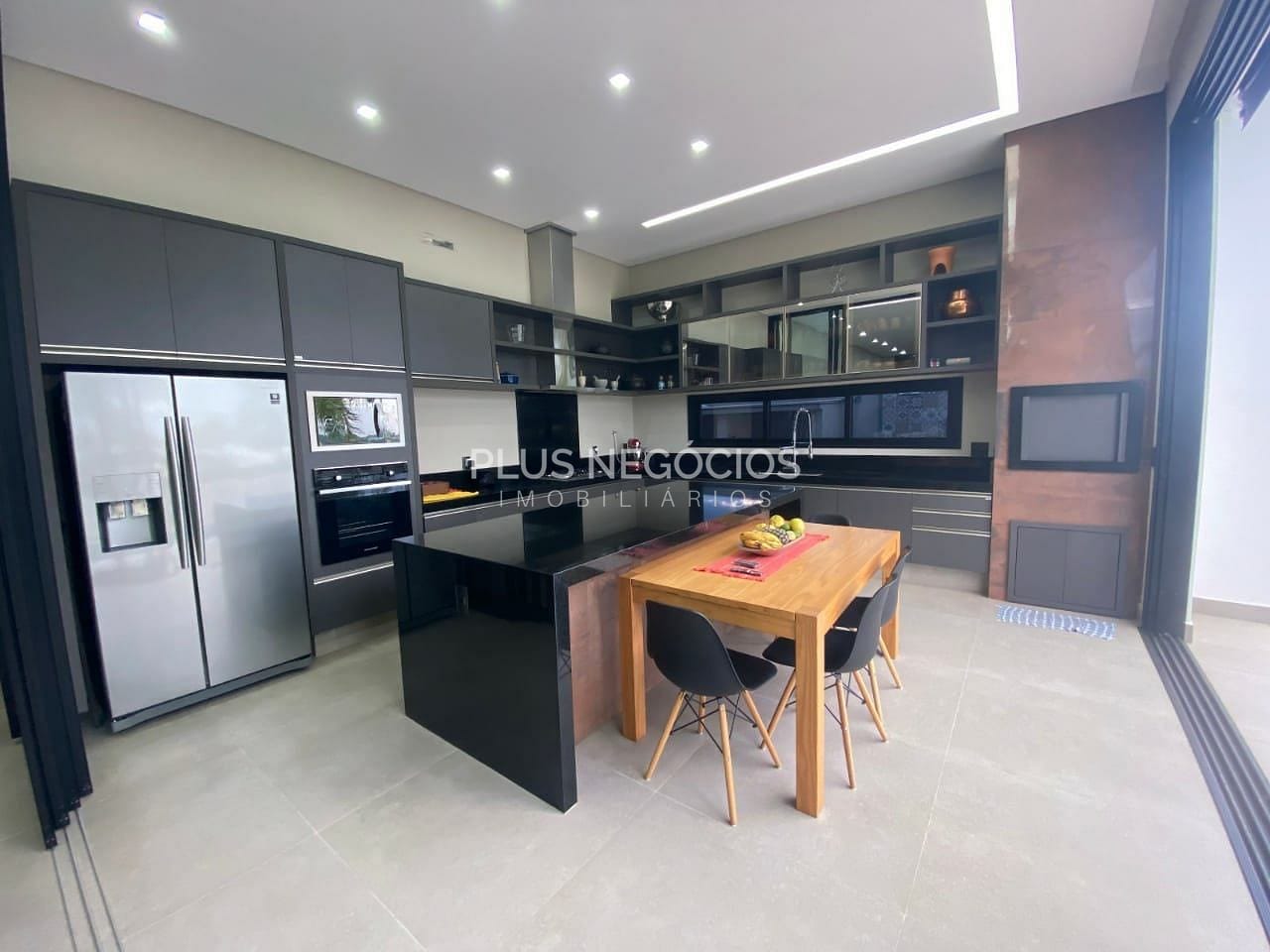 Casa, 3 quartos, 274 m² - Foto 11