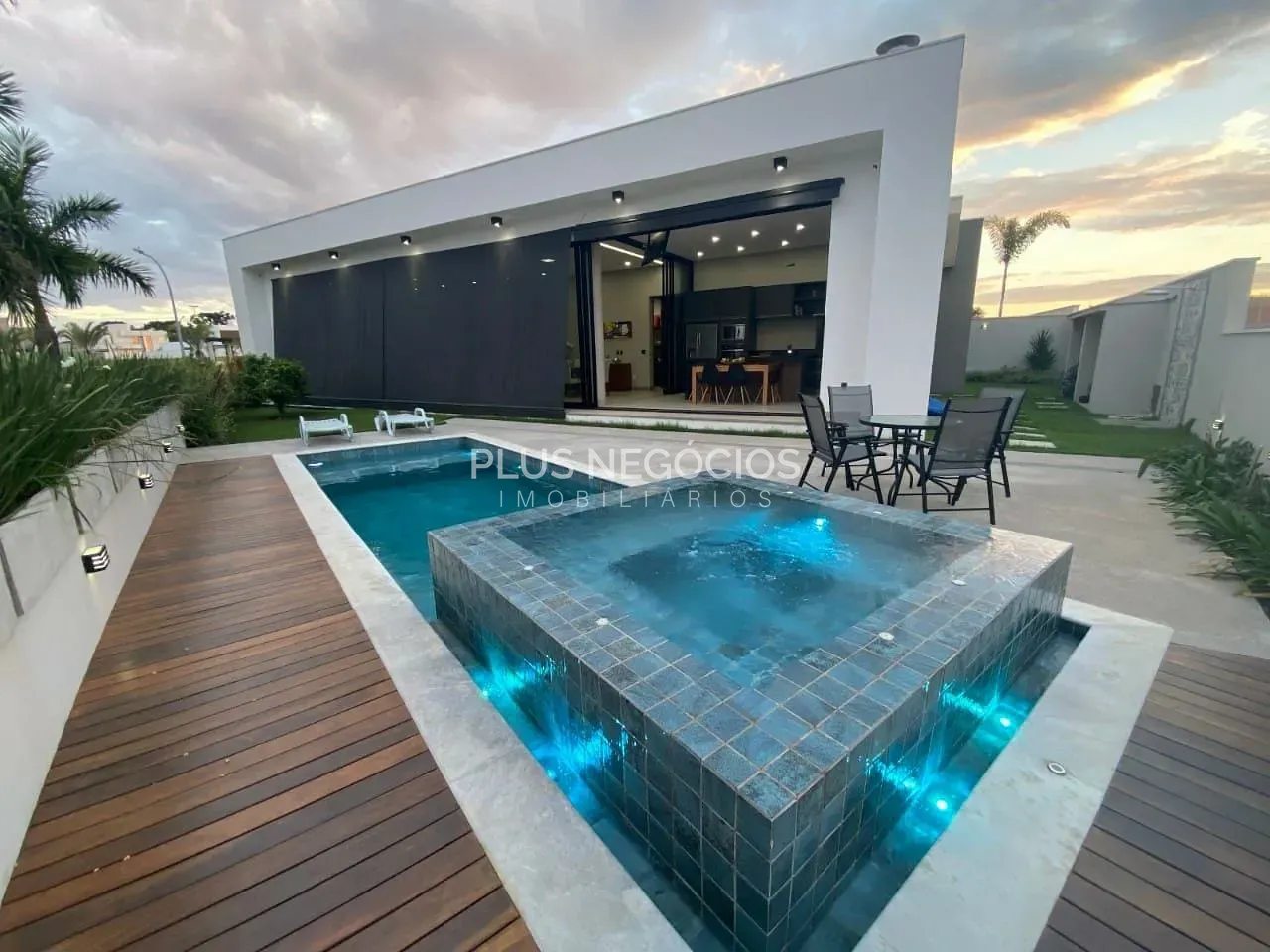 Casa, 3 quartos, 274 m² - Foto 18