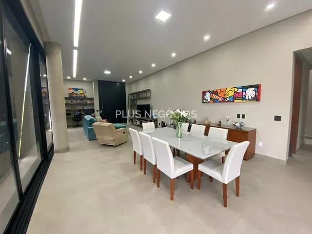 Casa com 555m² 3 quartos e 4 banheiros, à venda, no bairro Alphaville Nova Esplanada em Votorantim