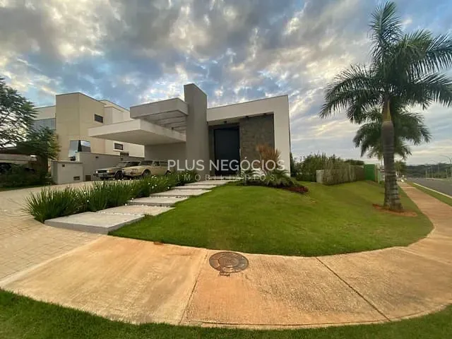 Casa com 555m² 3 quartos e 4 banheiros, à venda, no bairro Alphaville Nova Esplanada em Votorantim