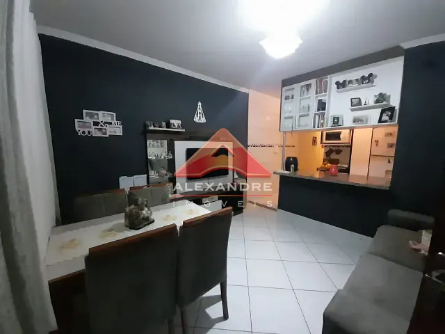 Casa 3 quartos e 2 banheiros, à venda, no bairro Jardim Mariana II em São José dos Campos