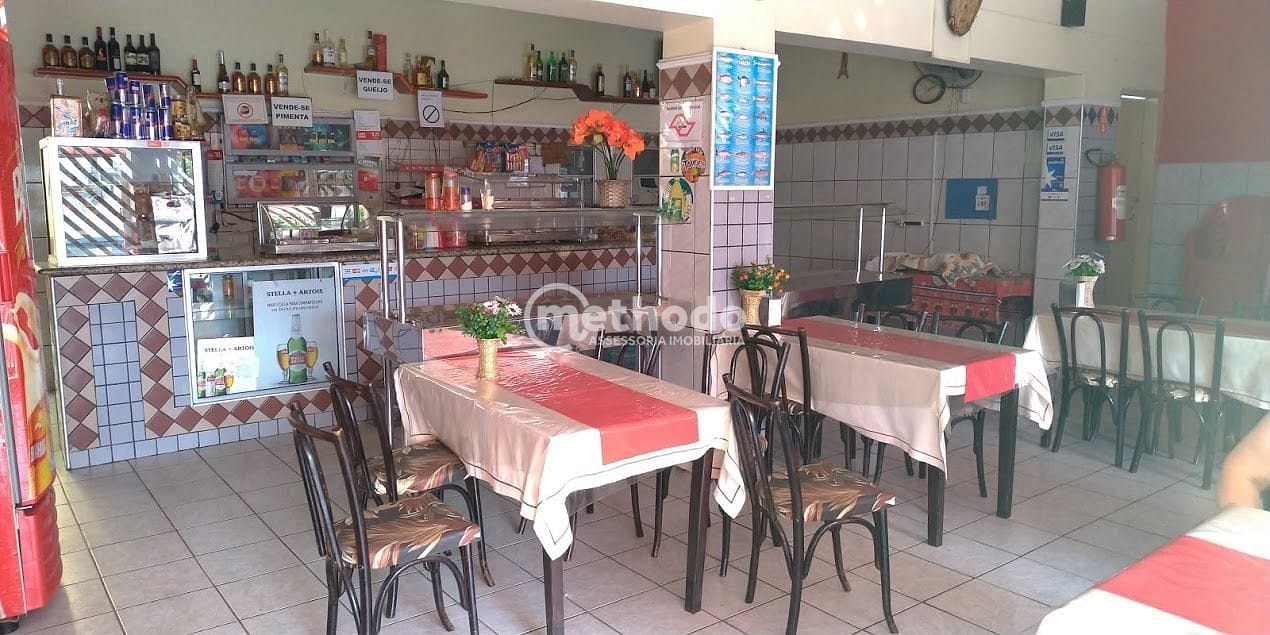 Casa, 3 quartos, 263 m² - Foto 2