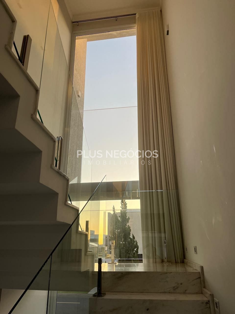 Casa à venda com 3 quartos, 318m² - Foto 5