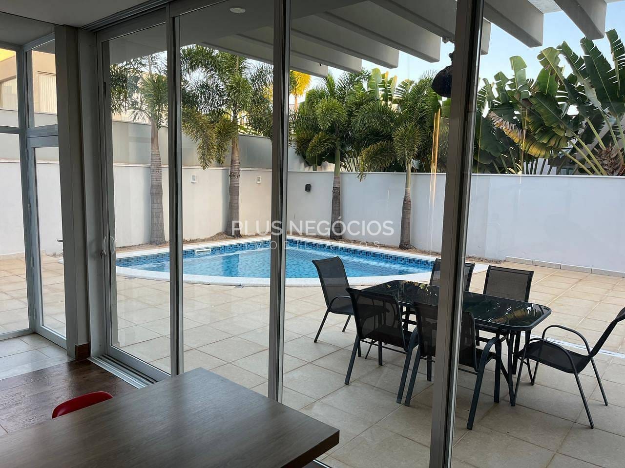 Casa à venda com 3 quartos, 318m² - Foto 23