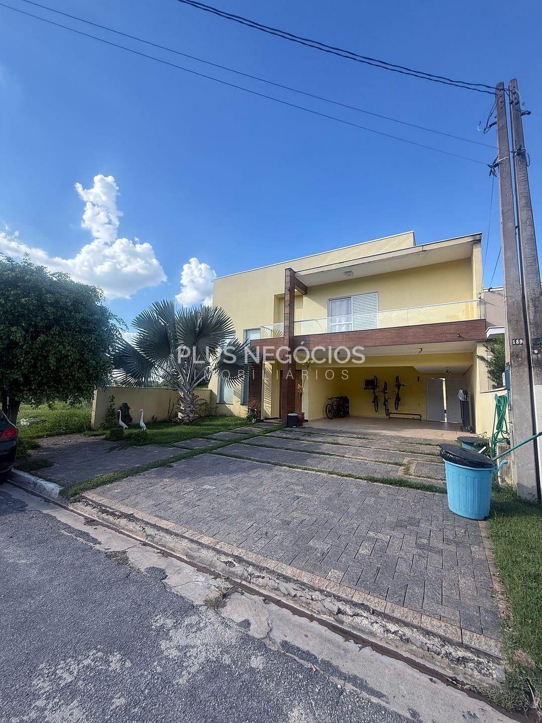 Casa, 4 quartos, 310 m² - Foto 1