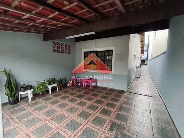 Casa 3 quartos e 2 banheiros, à venda, no bairro Residencial Ana Maria em São José dos Campos