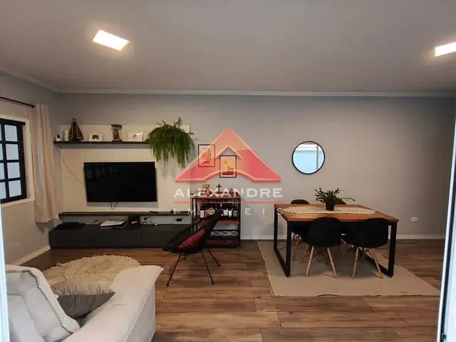 Casa 3 quartos e 2 banheiros, à venda, no bairro Residencial Ana Maria em São José dos Campos