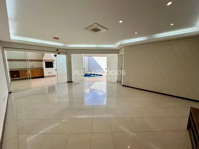 Casa com 292m² 3 quartos e 2 banheiros, à venda, no bairro Parque Residencial Villa dos Inglezes em Sorocaba