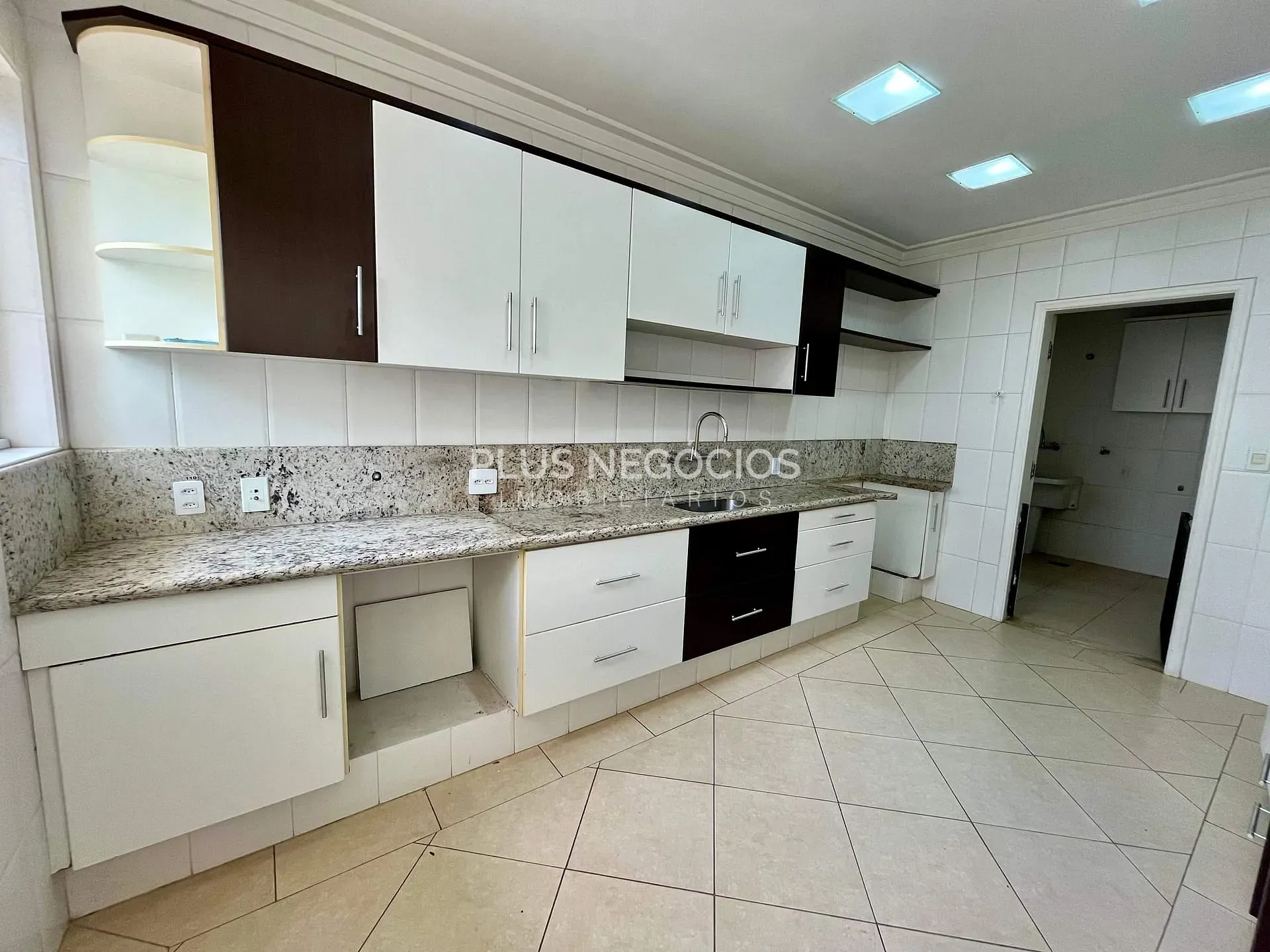 Casa, 3 quartos, 291 m² - Foto 6