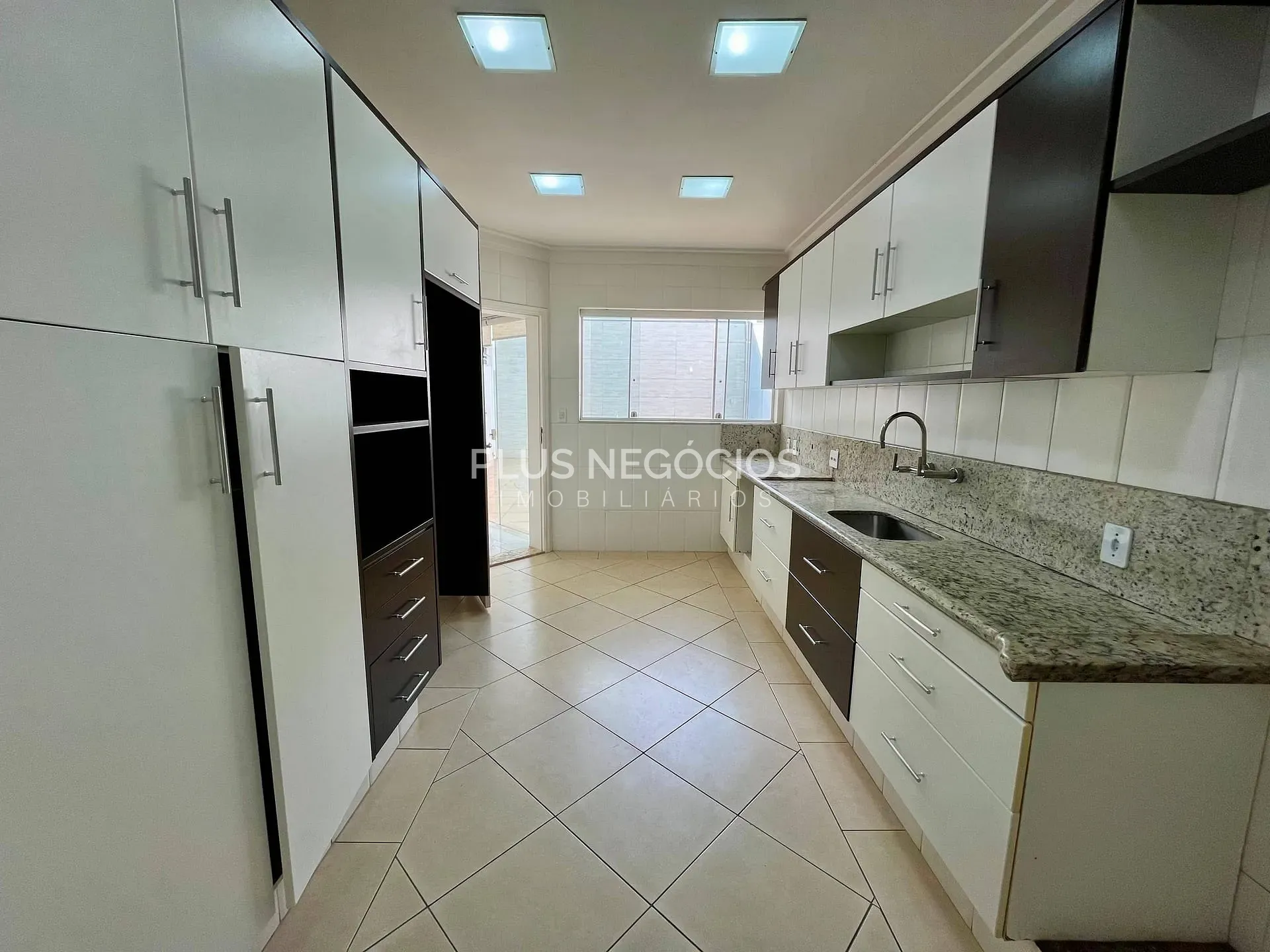 Casa, 3 quartos, 291 m² - Foto 8