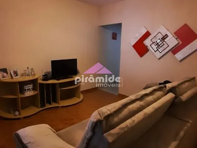Casa com 223m² 2 quartos e 2 banheiros, à venda, no bairro Vila Dirce em São José dos Campos
