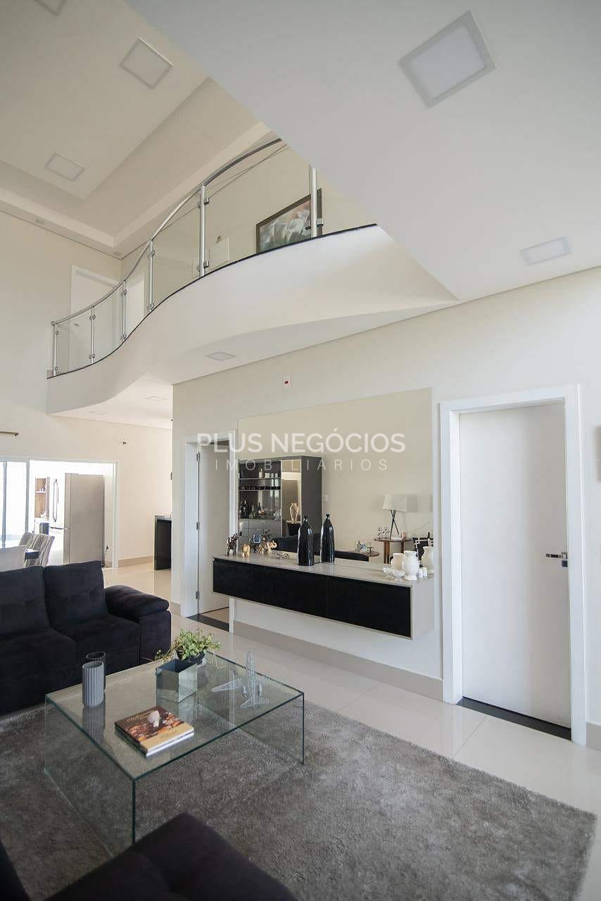 Casa à venda com 3 quartos, 323m² - Foto 13
