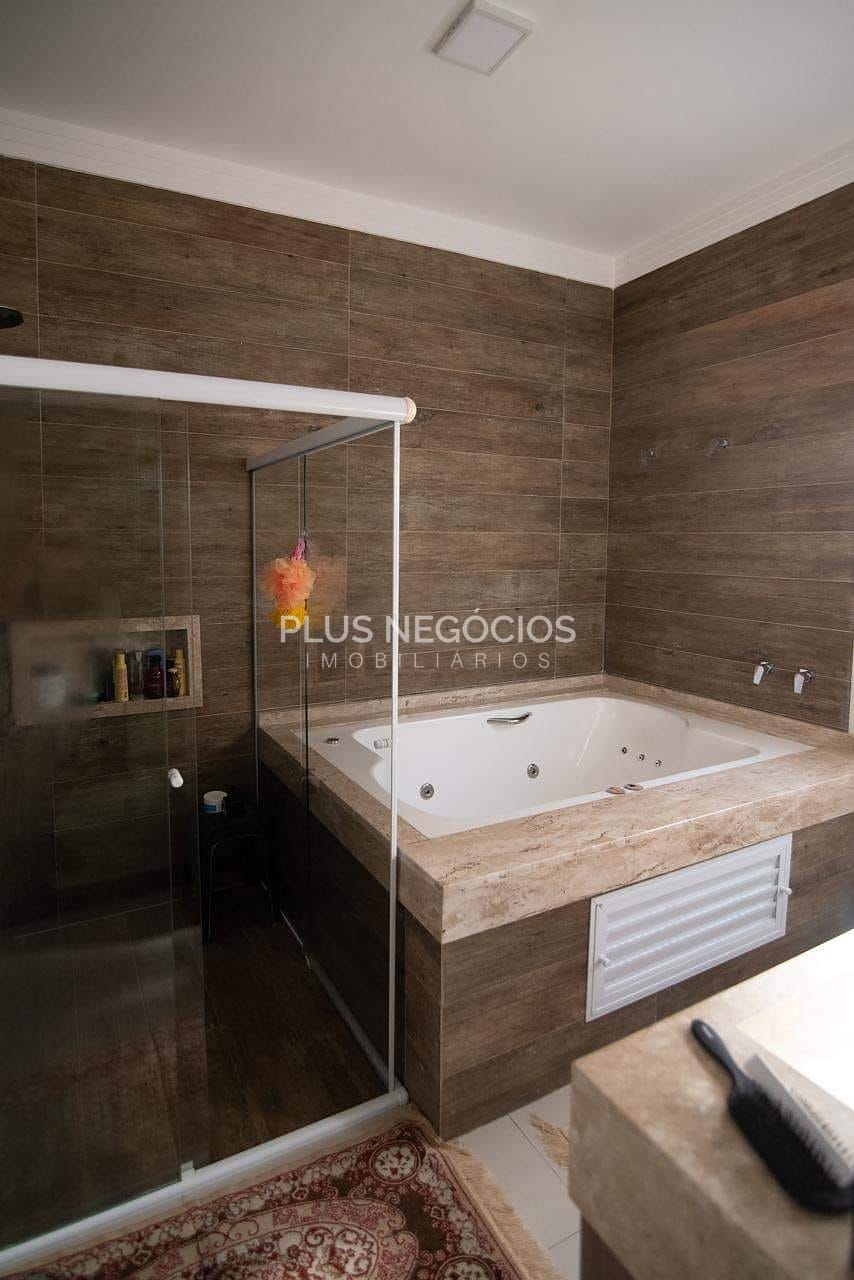 Casa à venda com 3 quartos, 323m² - Foto 28