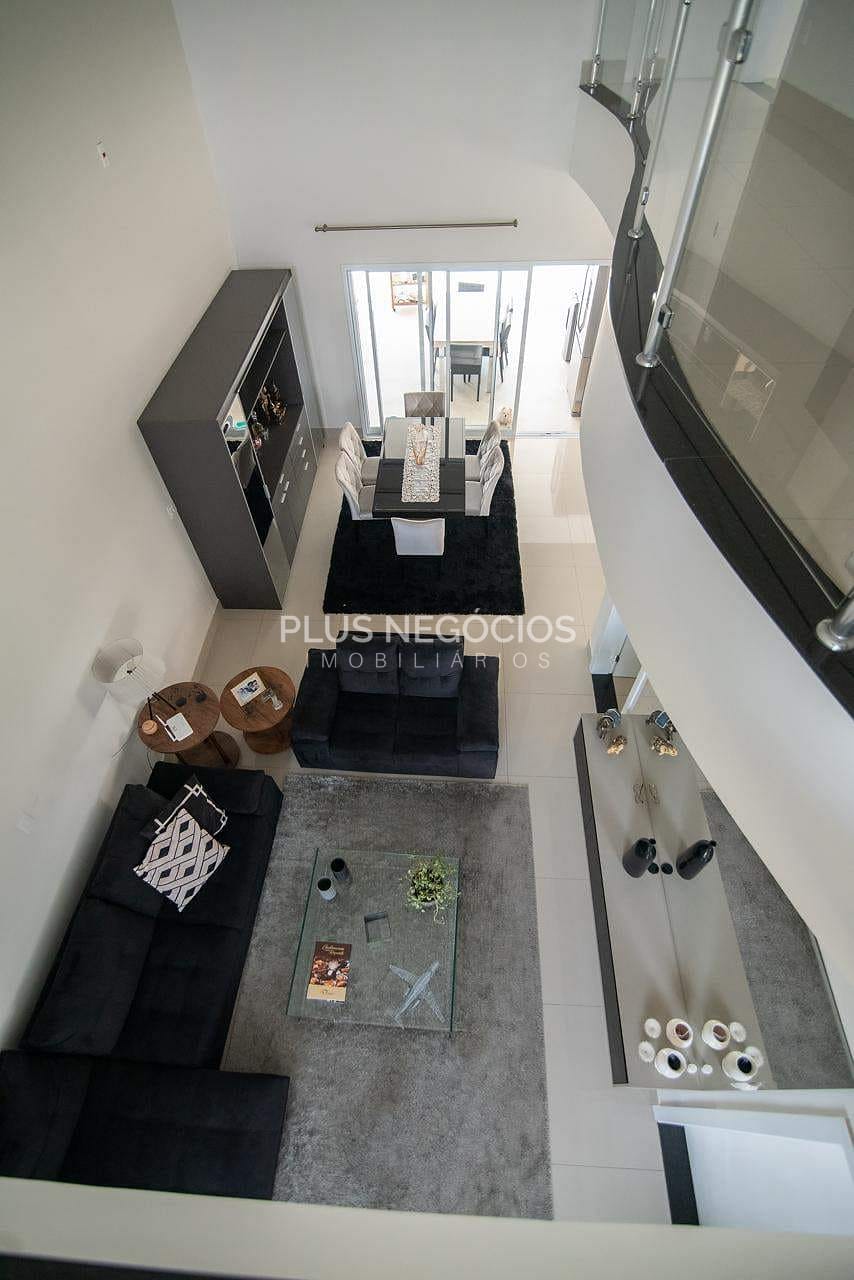 Casa à venda com 3 quartos, 323m² - Foto 24