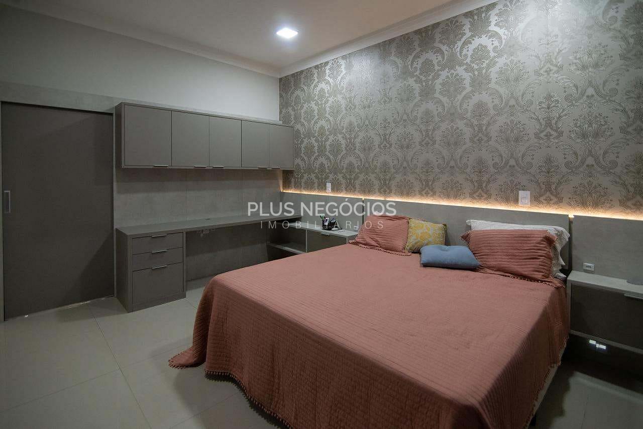 Casa à venda com 3 quartos, 323m² - Foto 31