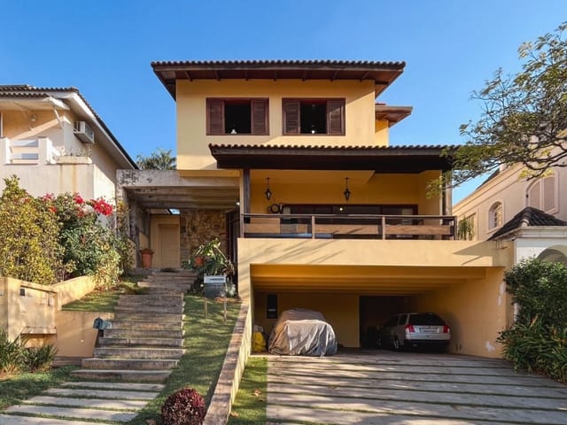 Casa com 360m² 4 quartos e 4 banheiros, à venda, no bairro Alphaville em Santana de Parnaíba