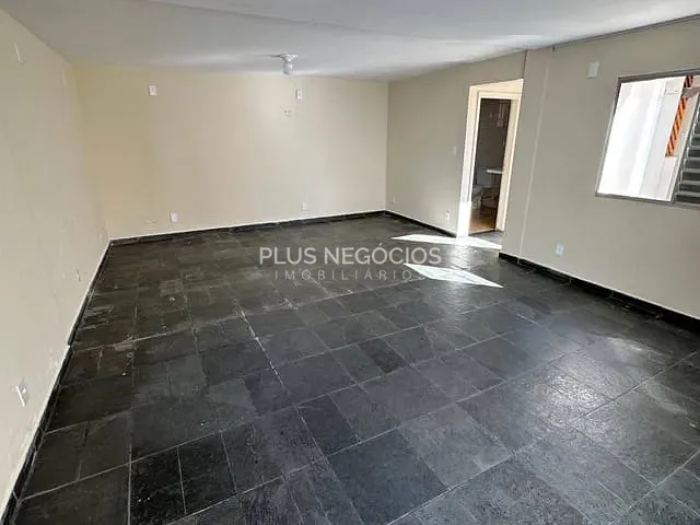 Casa com 316m² 2 quartos e 2 banheiros, à venda, no bairro Jardim América em Sorocaba