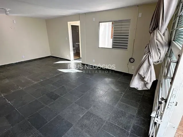 Casa com 316m² 2 quartos e 2 banheiros, à venda, no bairro Jardim América em Sorocaba
